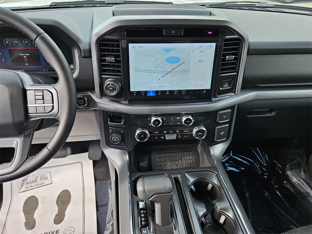 2025 Ford F-150 XLT photo 22
