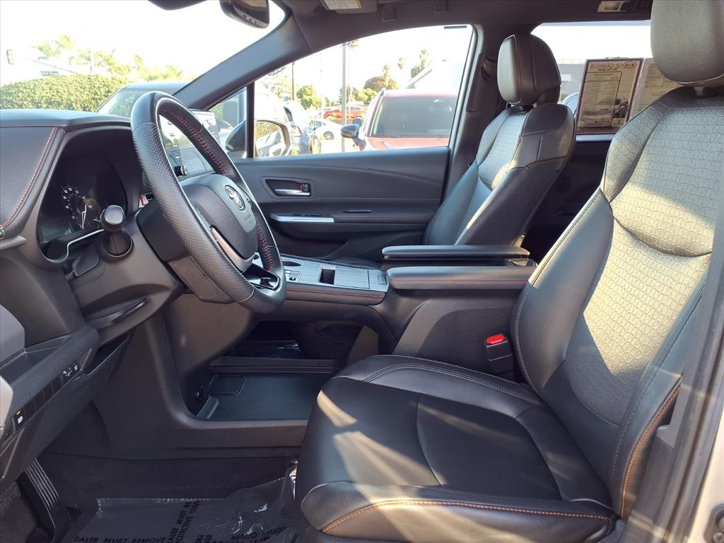 2021 Toyota Sienna XSE photo 9