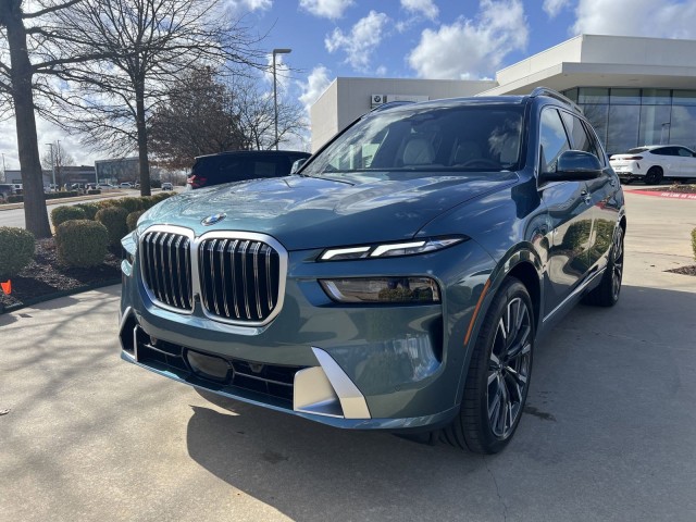 2025 BMW X7