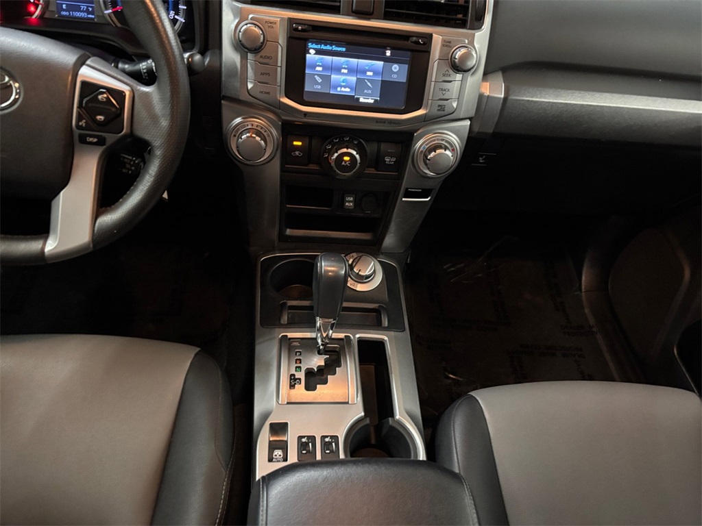 2017 Toyota 4Runner SR5 Premium photo 24
