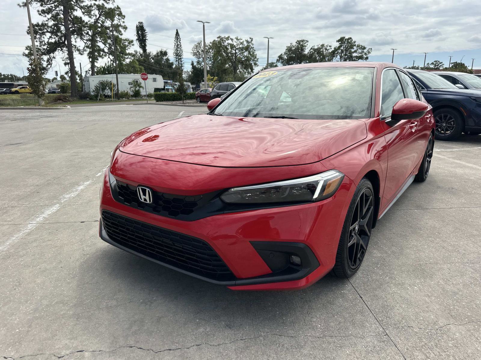 2023 Honda Civic Sport Touring Hatchback photo 7