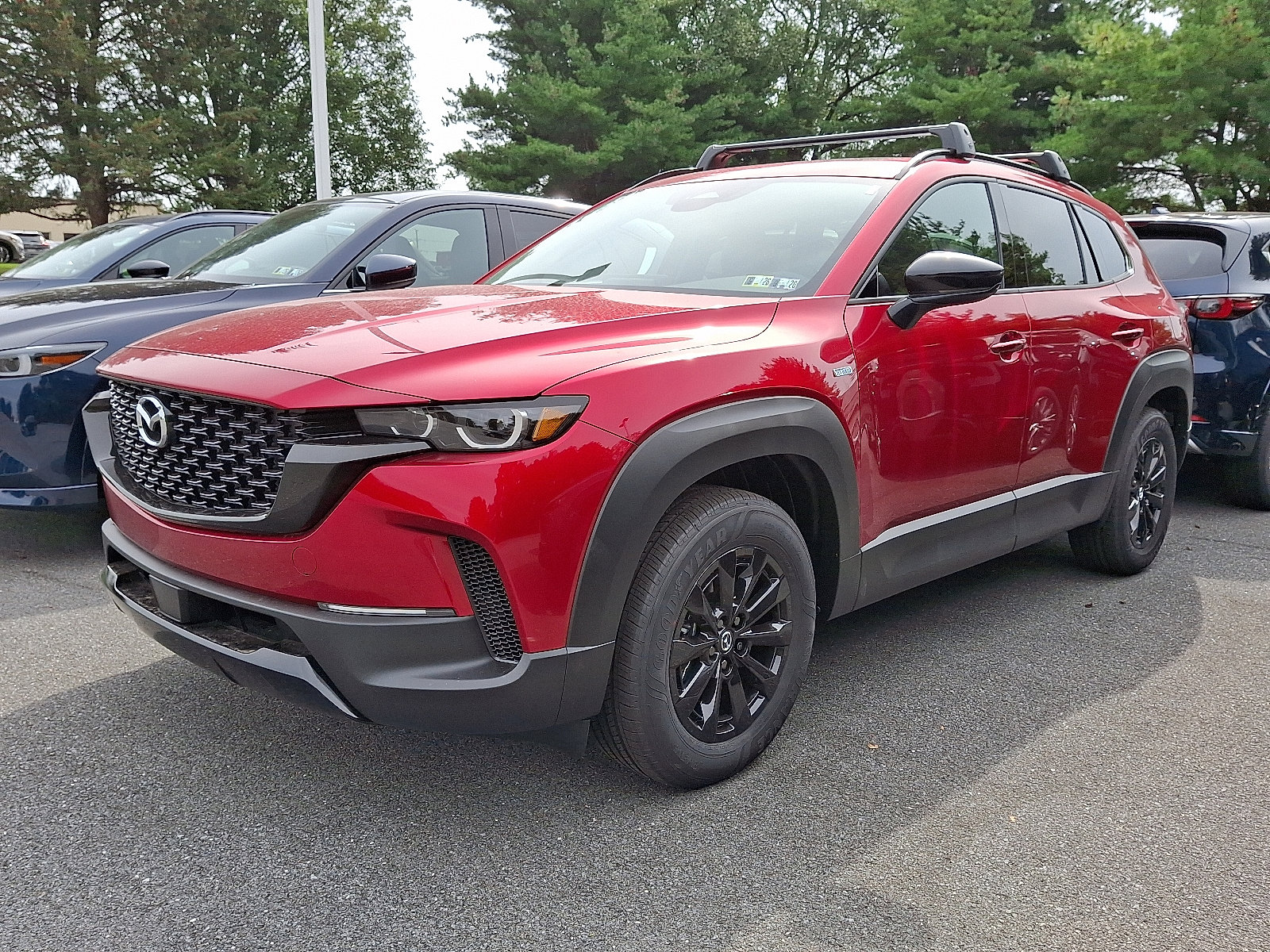 2025 Mazda CX-50 Premium photo 2