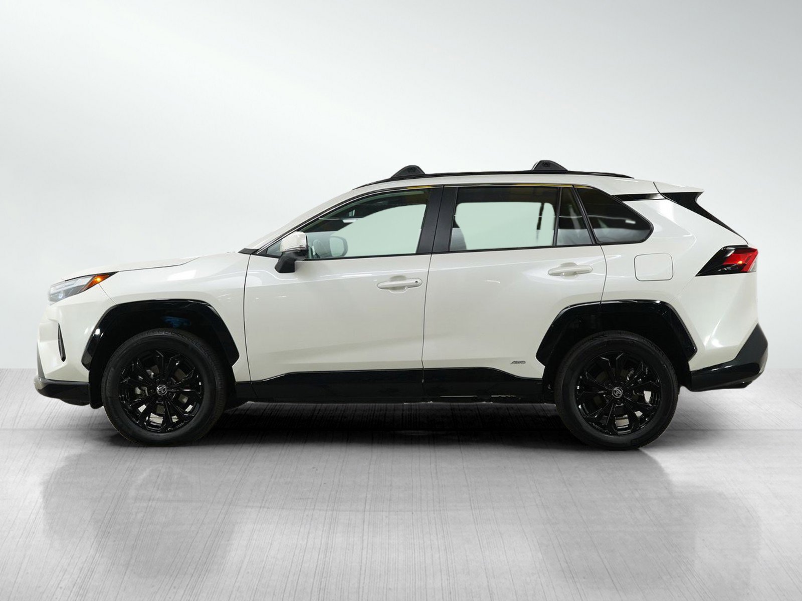 Used 2022 Toyota RAV4 SE with VIN 4T3T6RFV7NU064557 for sale in Bloomington, Minnesota
