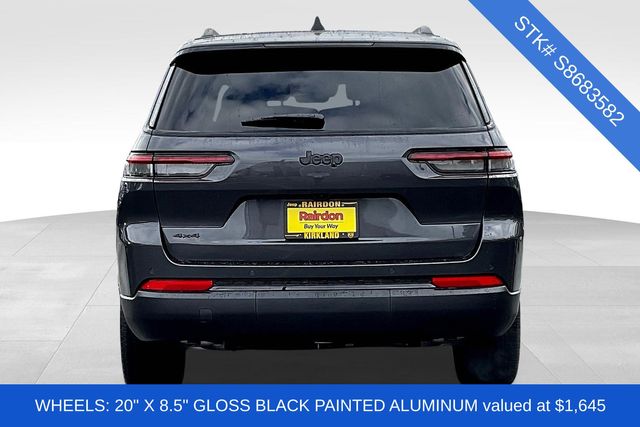 2025 Jeep Grand Cherokee Altitude photo 4