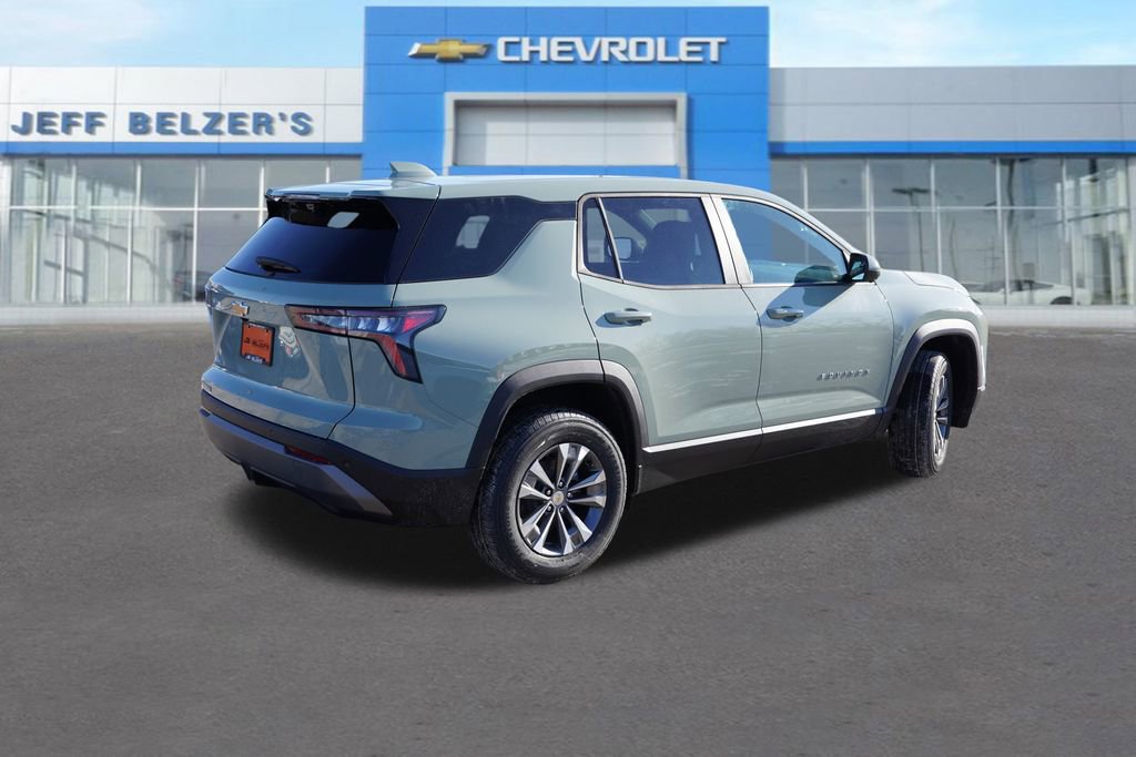 2026 Chevrolet Equinox LT photo 2