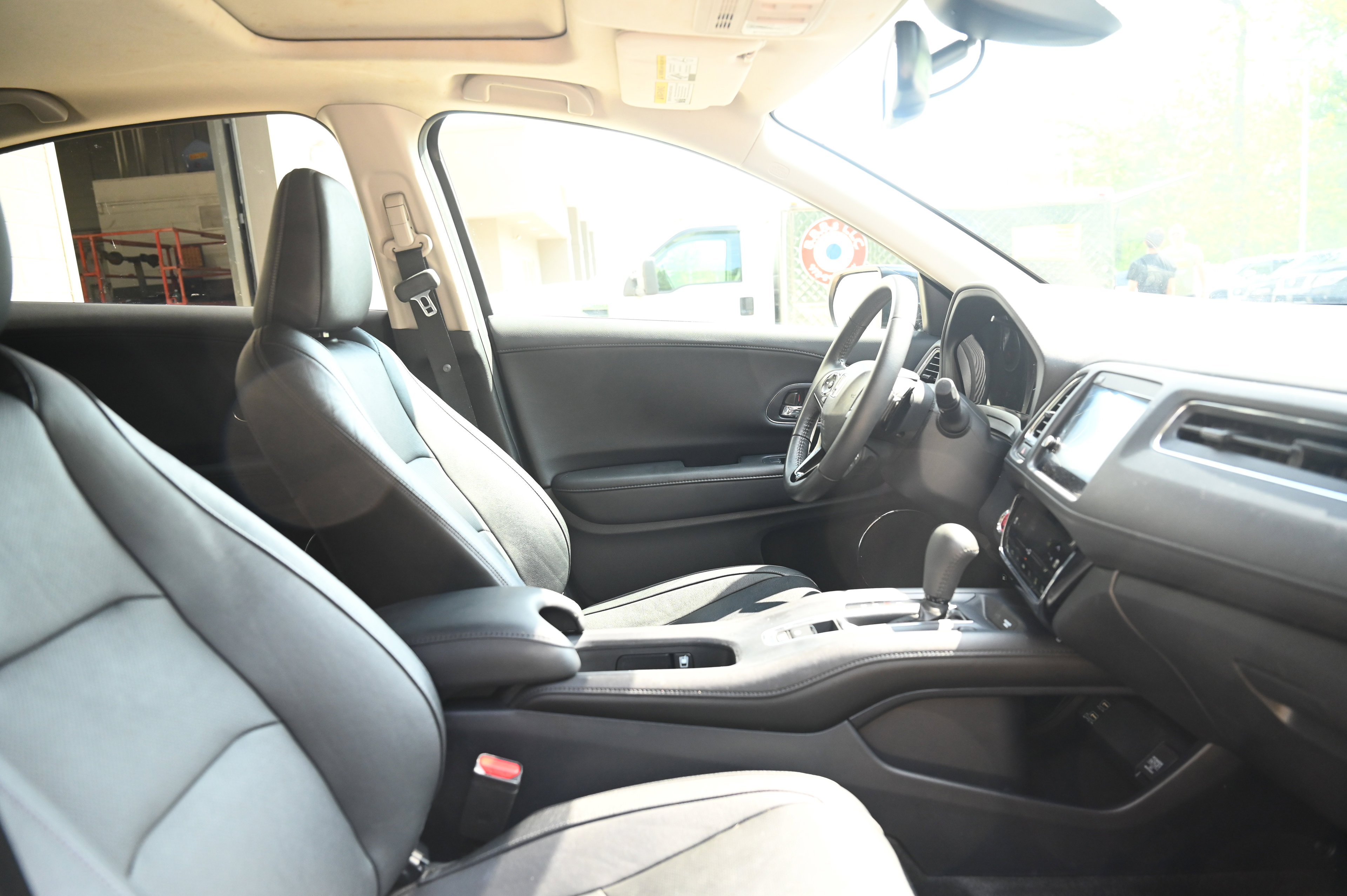 2022 Honda HR-V EX-L photo 29
