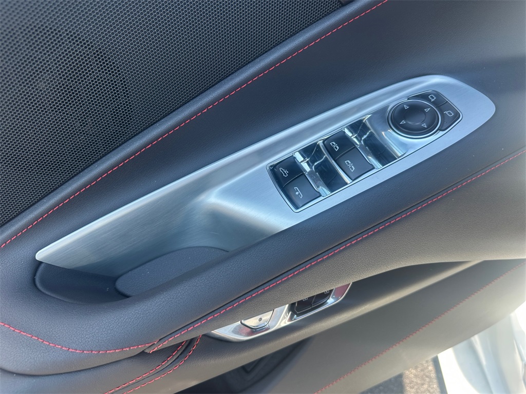 2025 Chevrolet Corvette Stingray photo 25