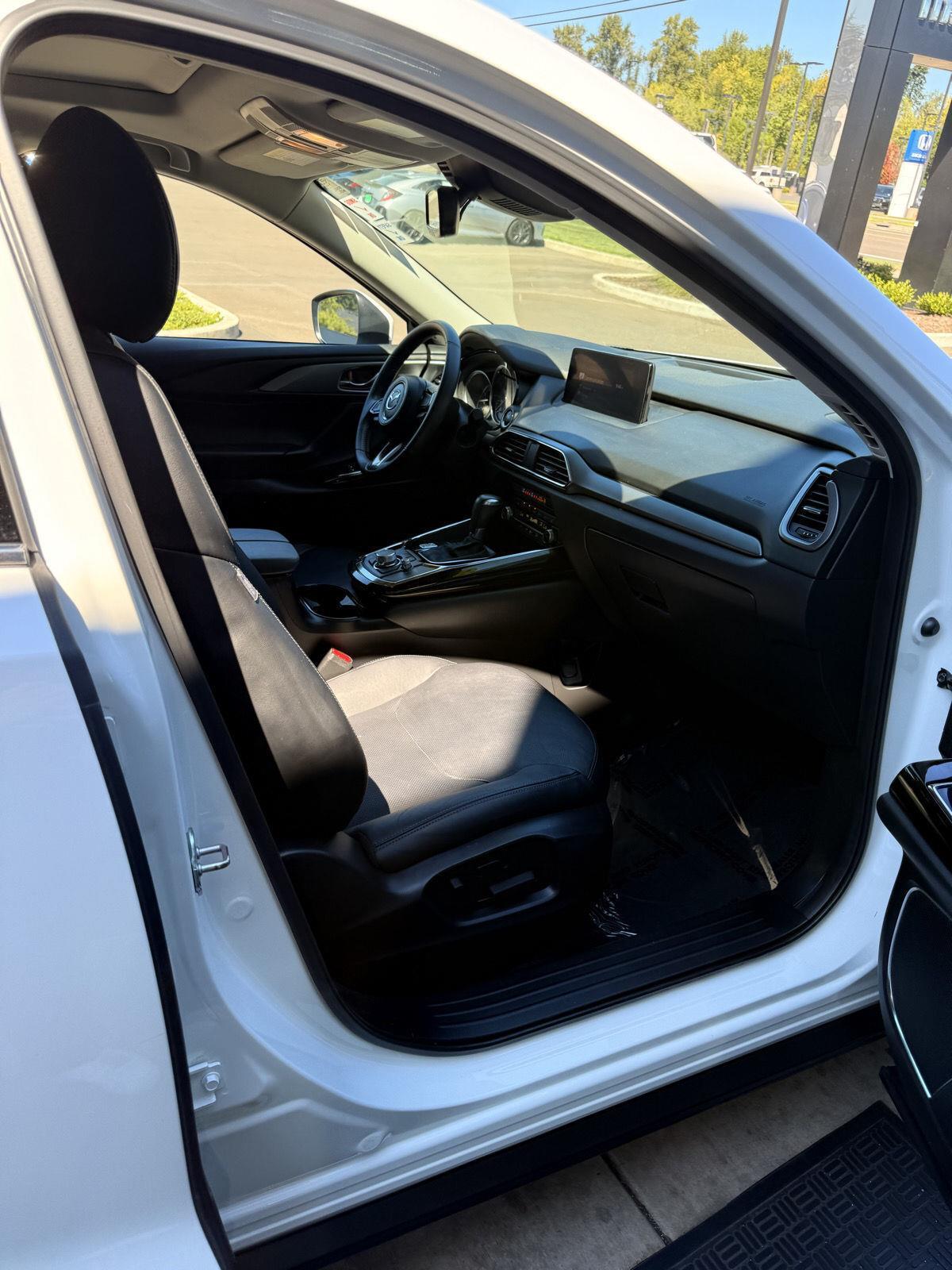 2022 Mazda CX-9 Touring photo 16