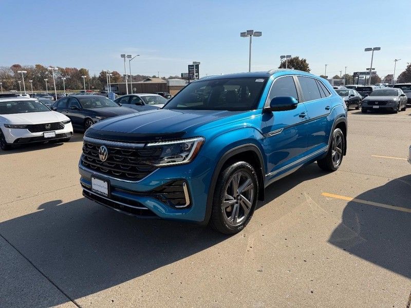 2024 Volkswagen Atlas Cross Sport SEL R-Line photo 2