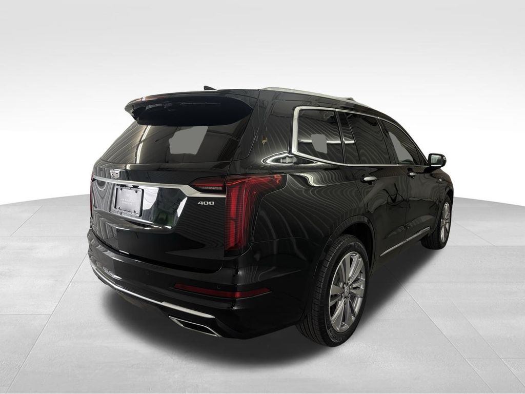 2025 Cadillac XT6 Premium Luxury photo 2