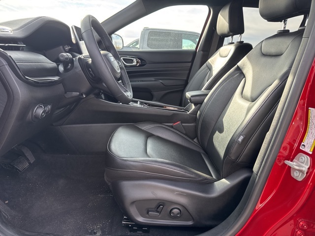 2024 Jeep Compass Limited photo 3