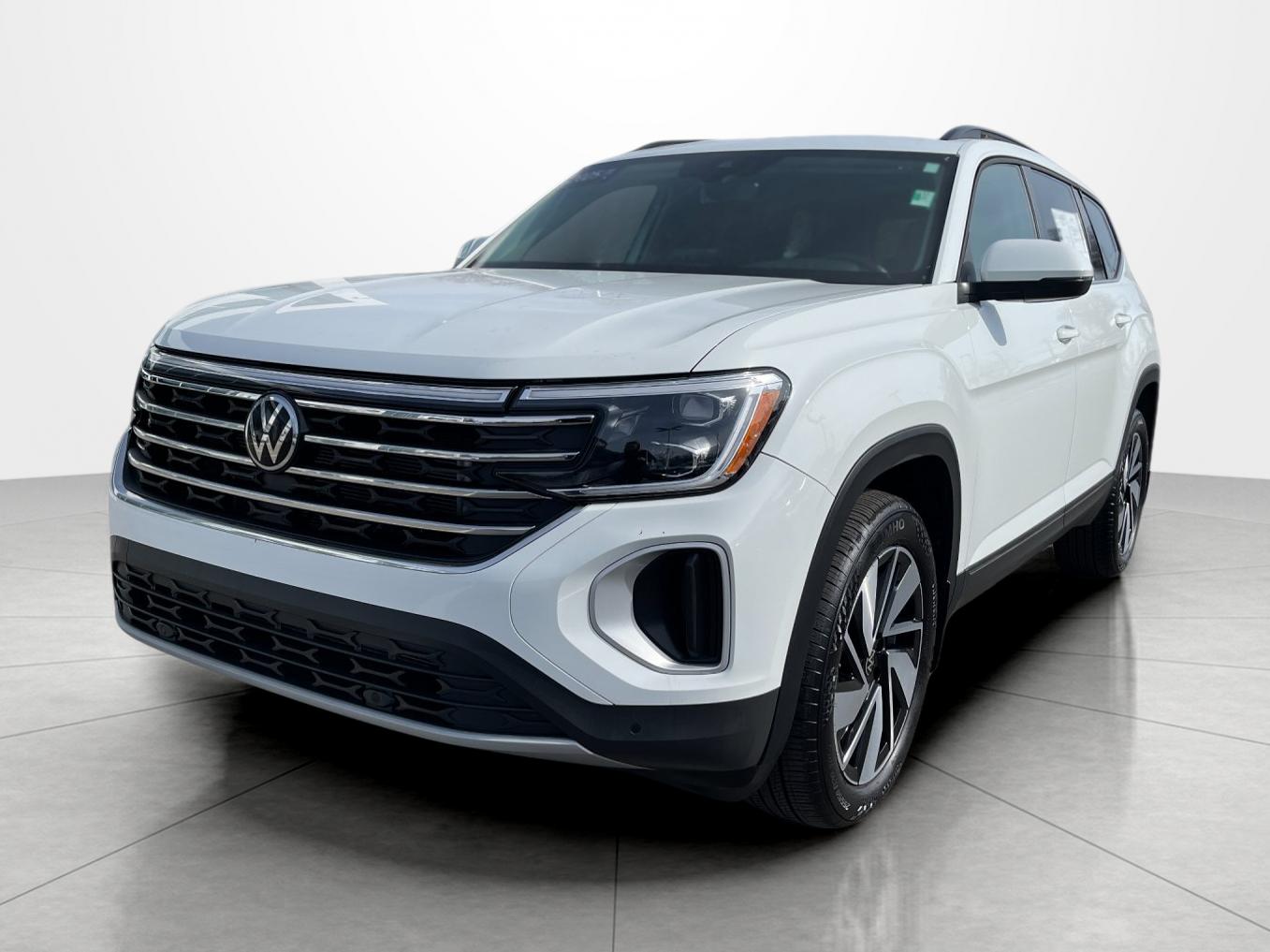 2025 Volkswagen Atlas SE w/Tech