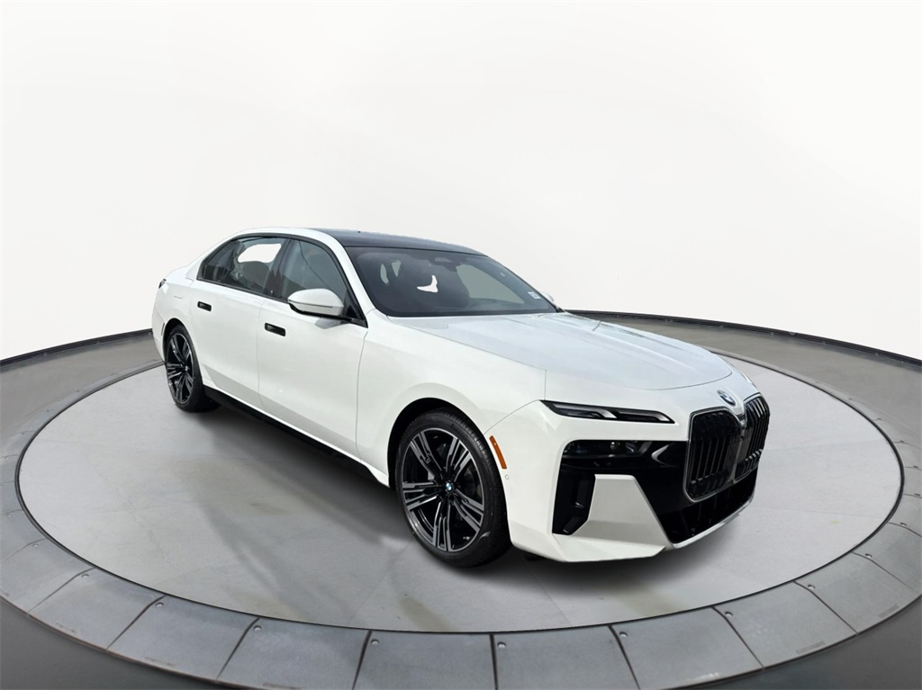 2026 BMW 7 Series 740's photo