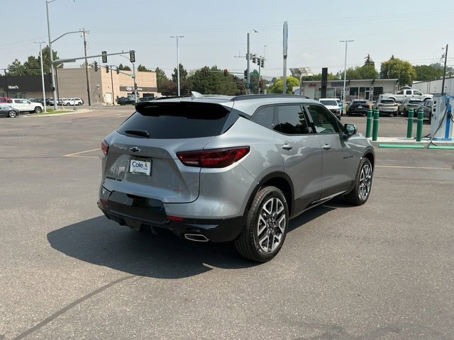 2025 Chevrolet Blazer RS photo 2