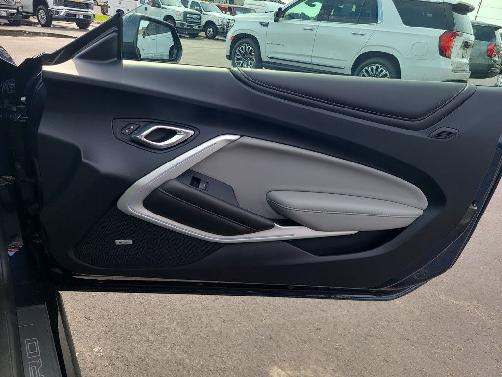 2016 Chevrolet Camaro 2SS photo 33