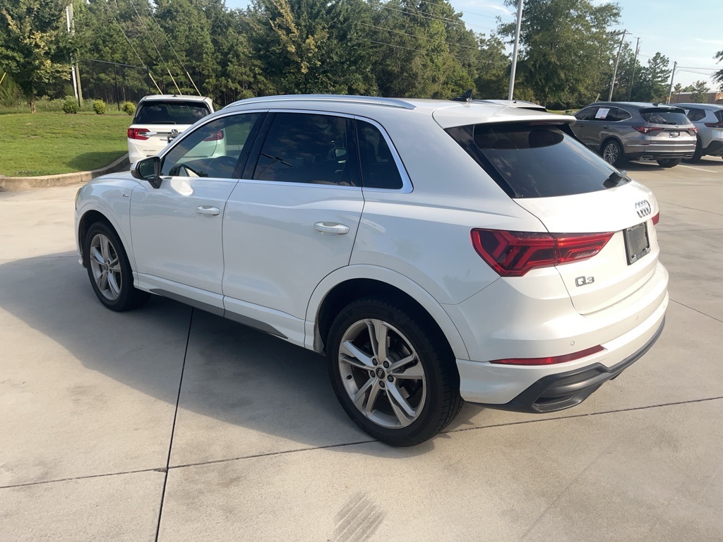 2022 Audi Q3 S line Premium Plus photo 2