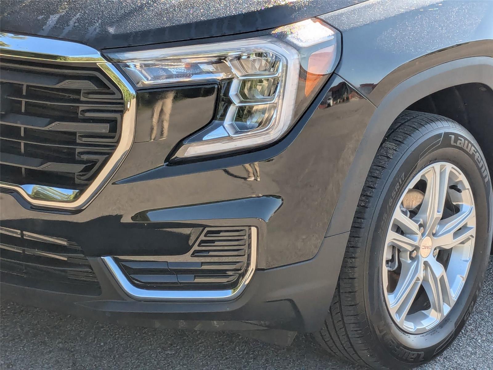2022 Gmc Terrain SLE photo 2