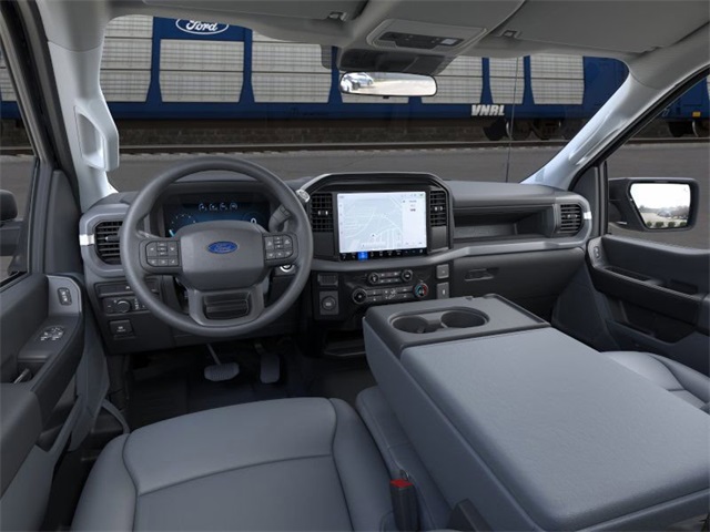 2025 Ford F-150 XL photo 3