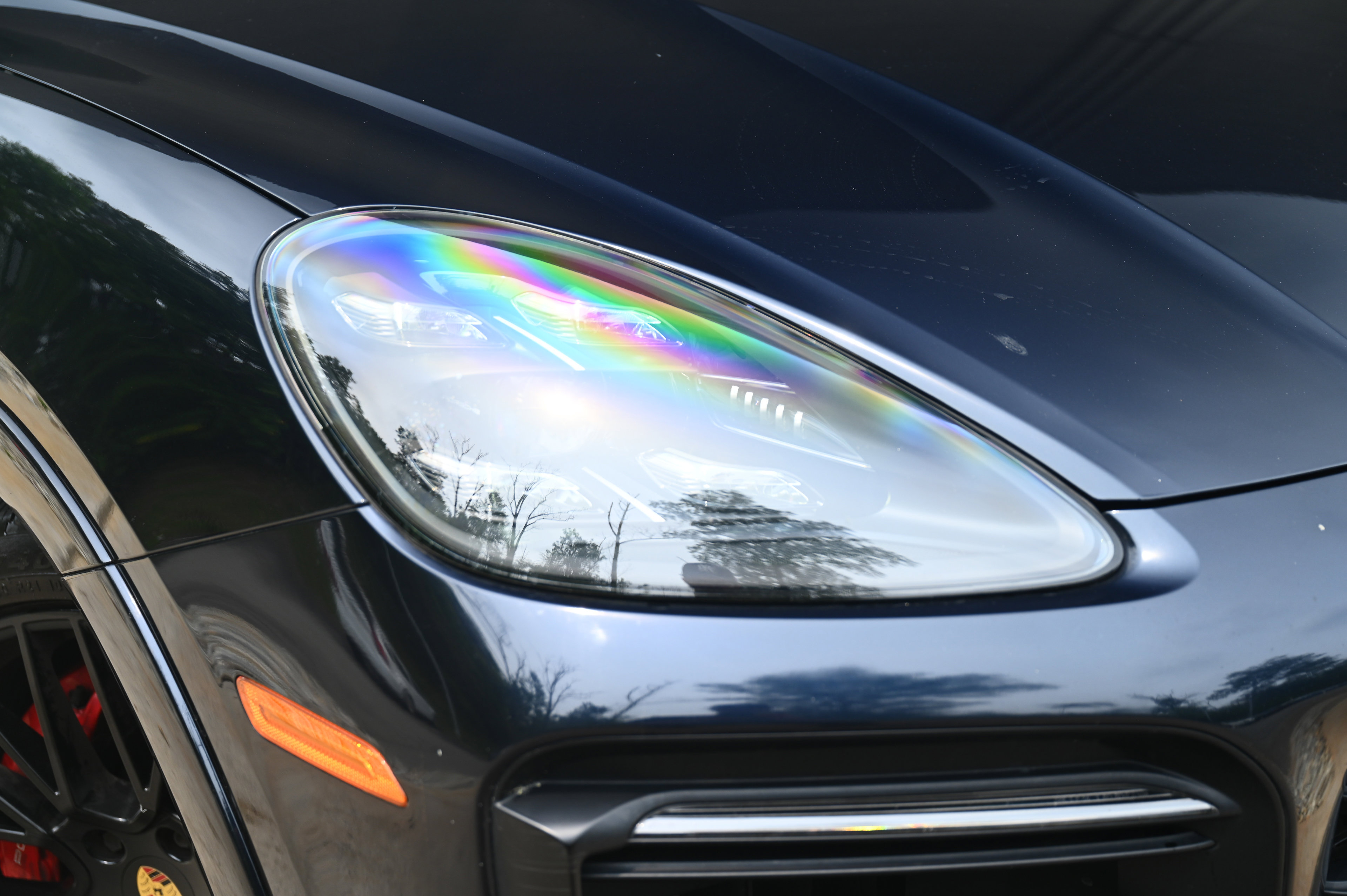 2021 Porsche Cayenne GTS Coupe photo 4