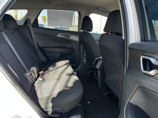 2026 Kia Sportage LX photo 17