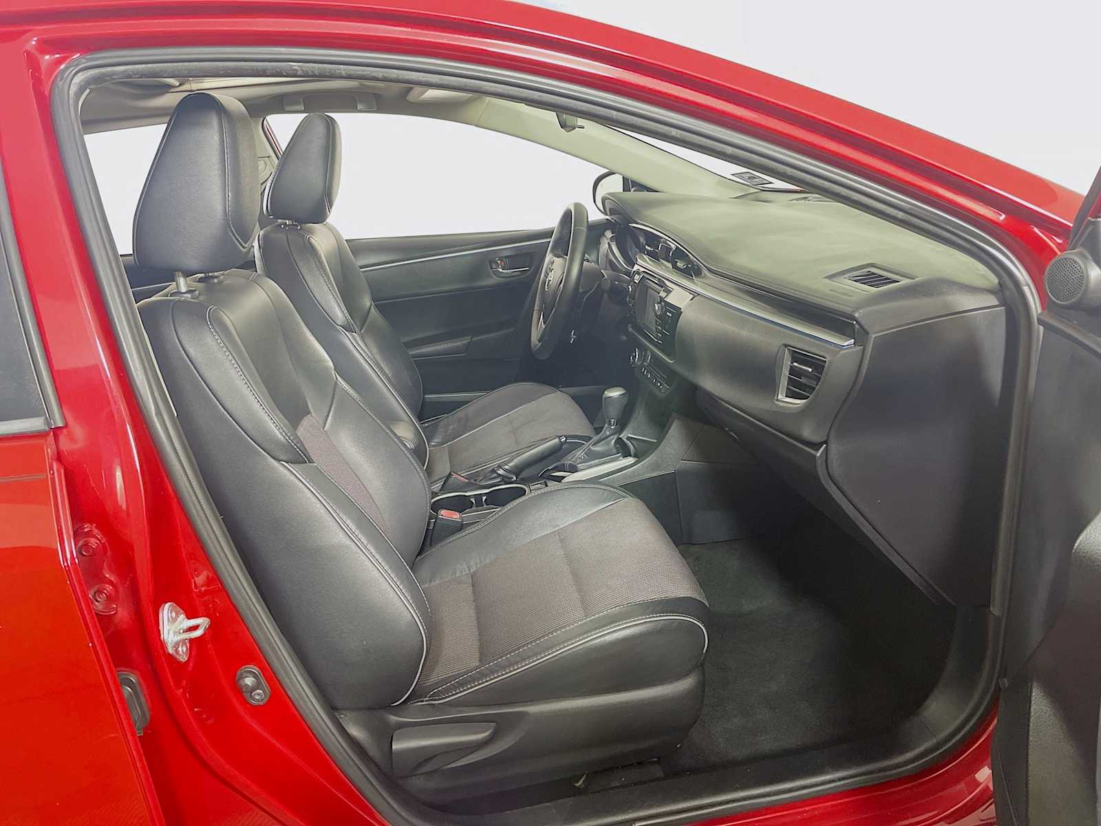 2015 Toyota Corolla Plus photo 24