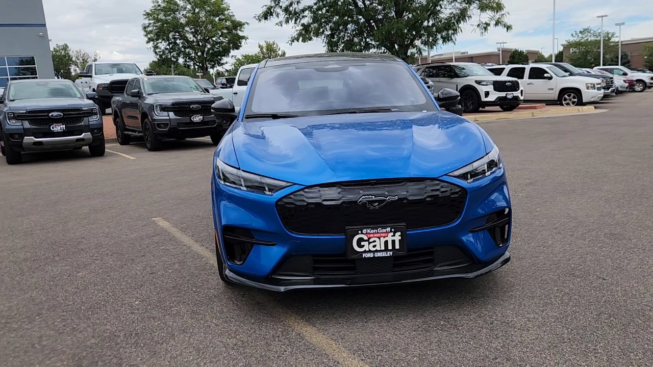 2025 Ford Mustang Mach-E GT photo 3