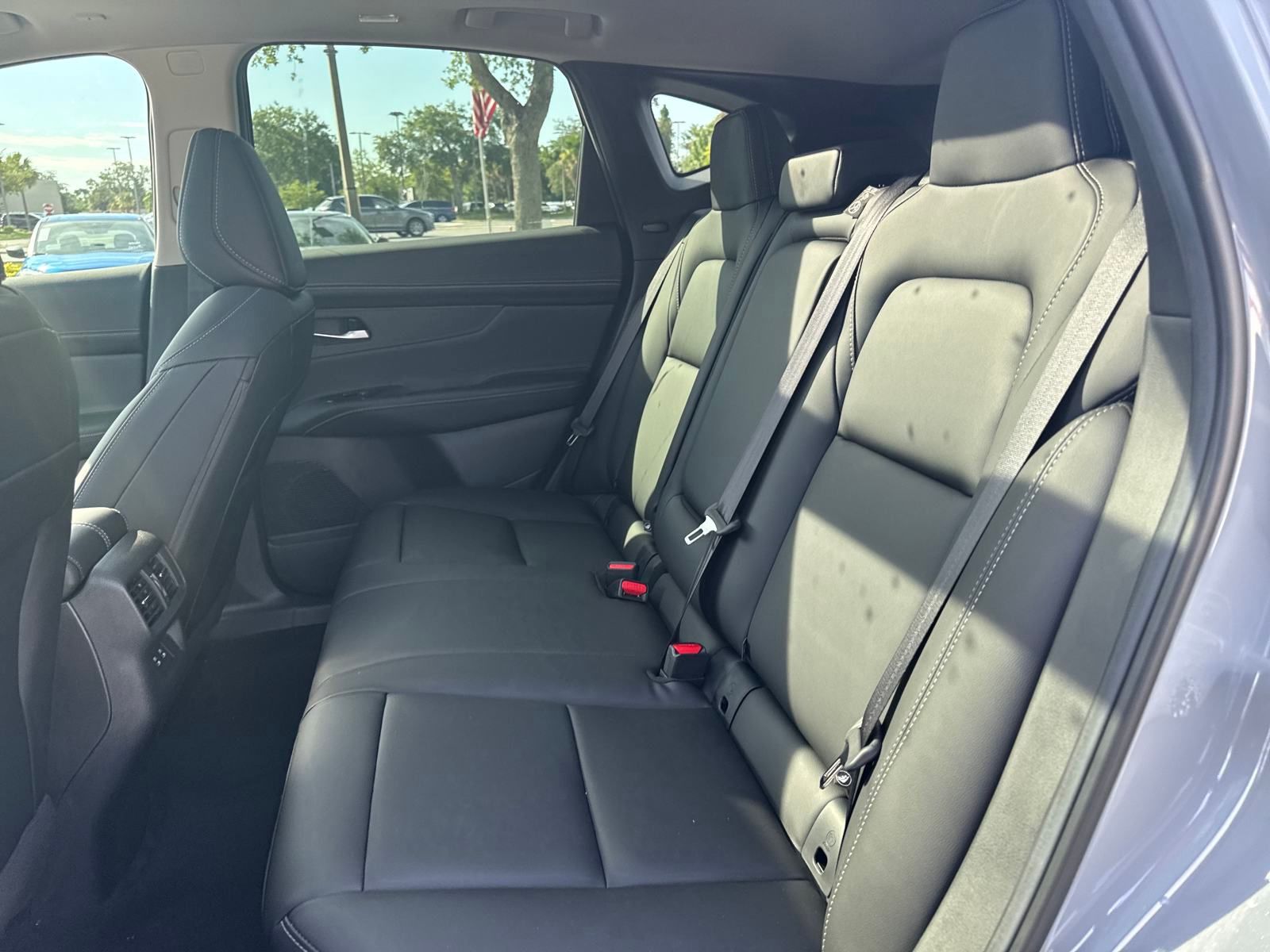 2025 Nissan Murano SL photo 29