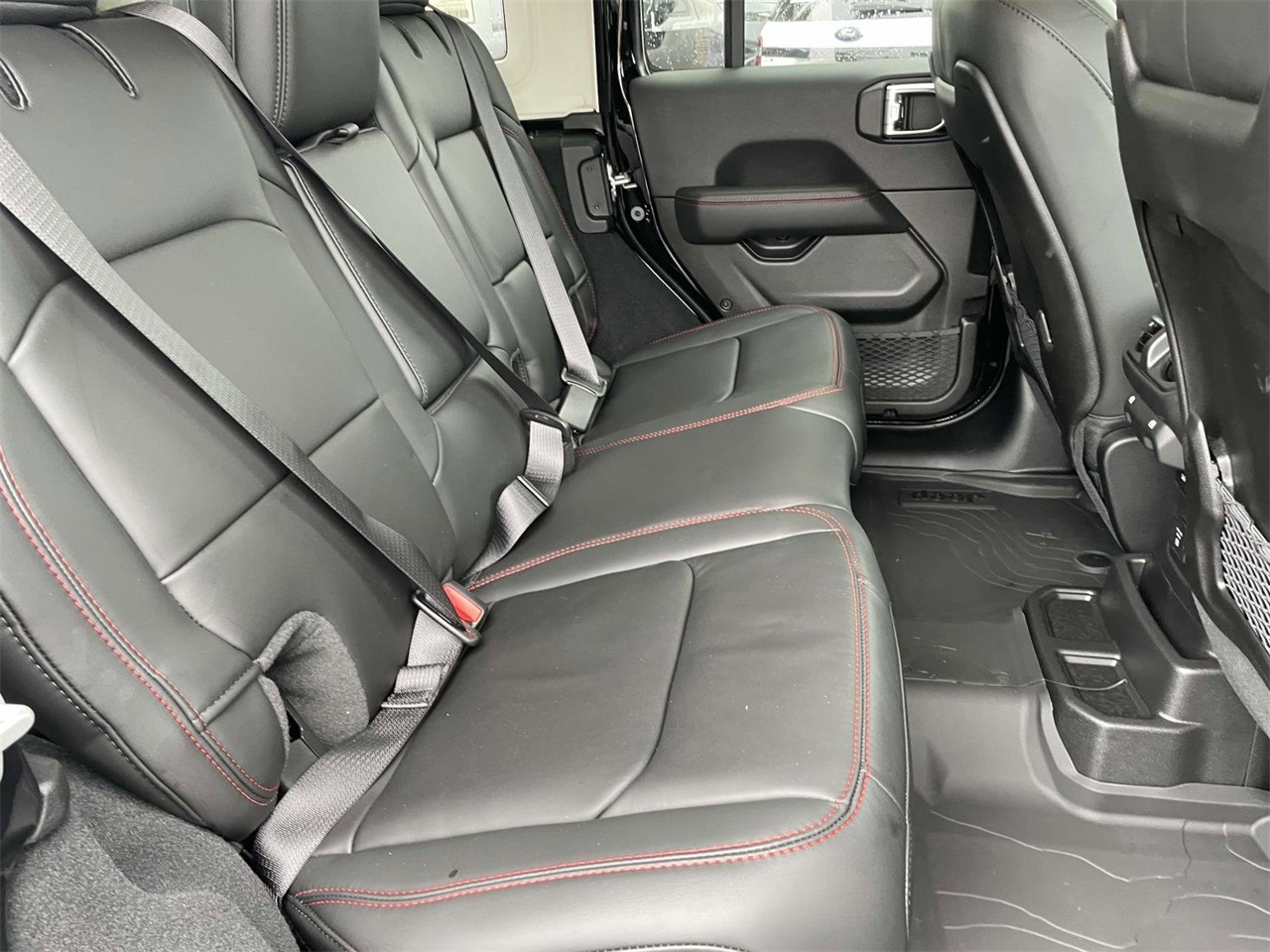 2025 Jeep Wrangler Rubicon photo 29