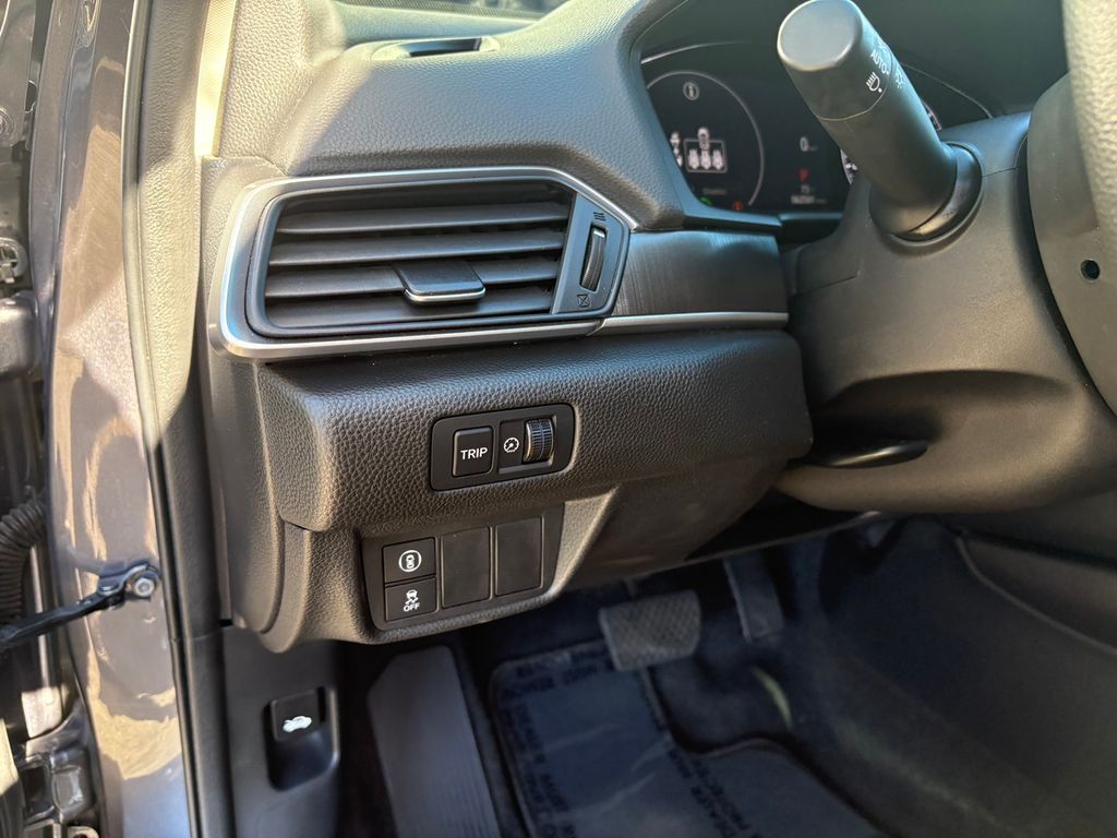 2022 Honda Accord LX photo 14