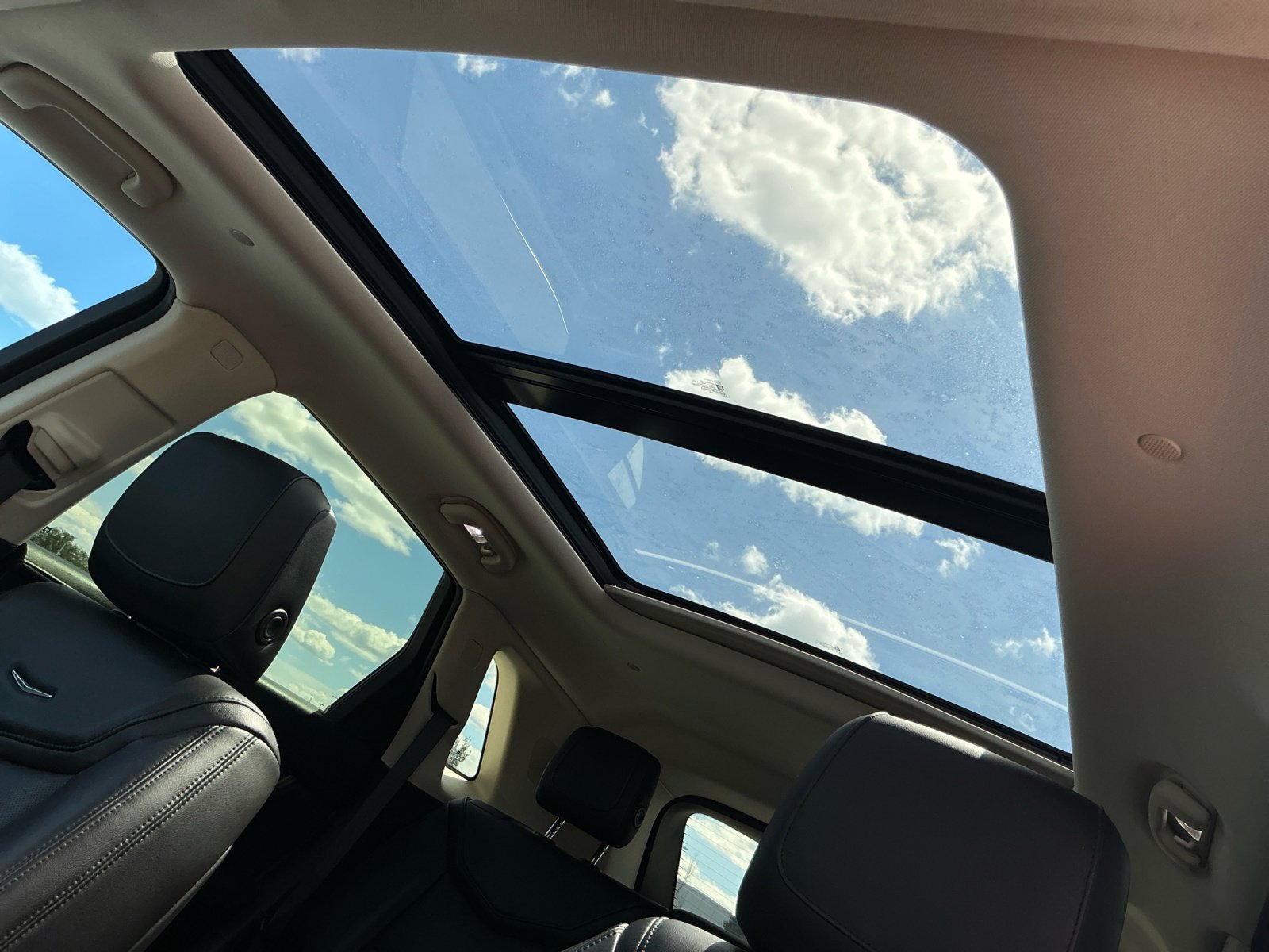 2017 Cadillac XT5 Premium Luxury photo 4