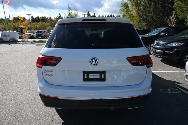 2020 Volkswagen Tiguan SEL photo 3