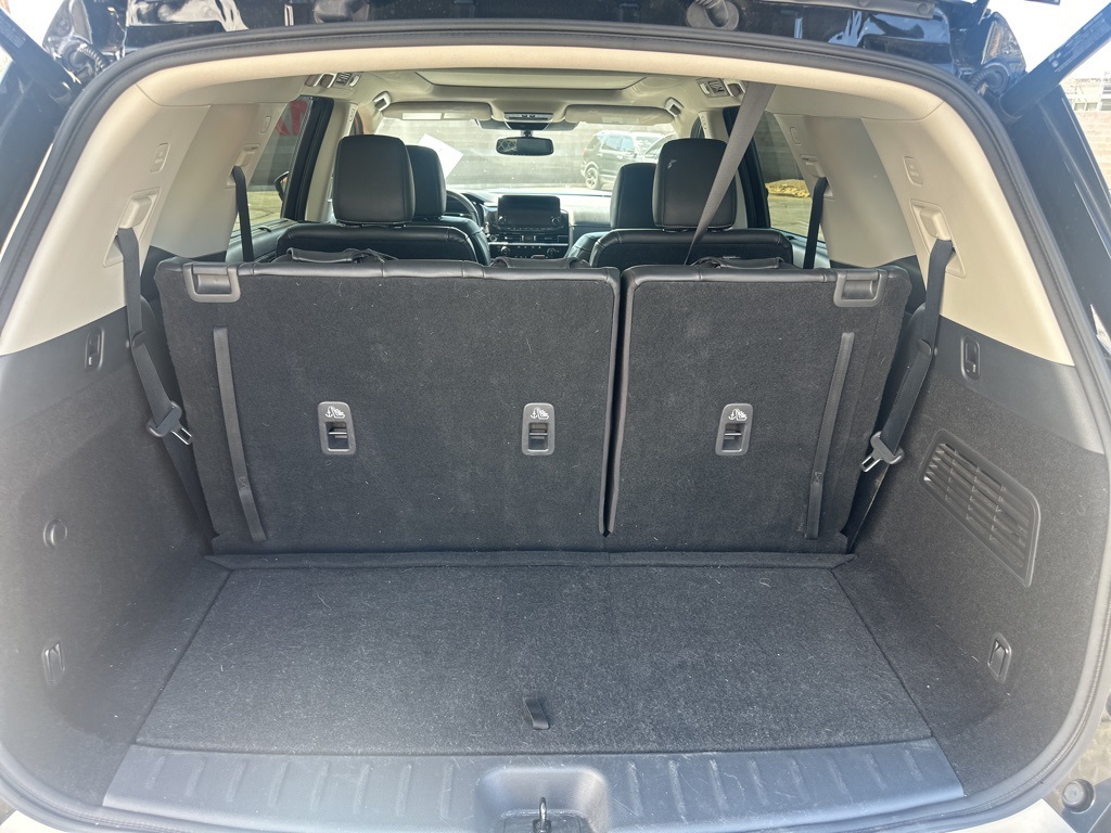 2022 Nissan Pathfinder SL photo 10