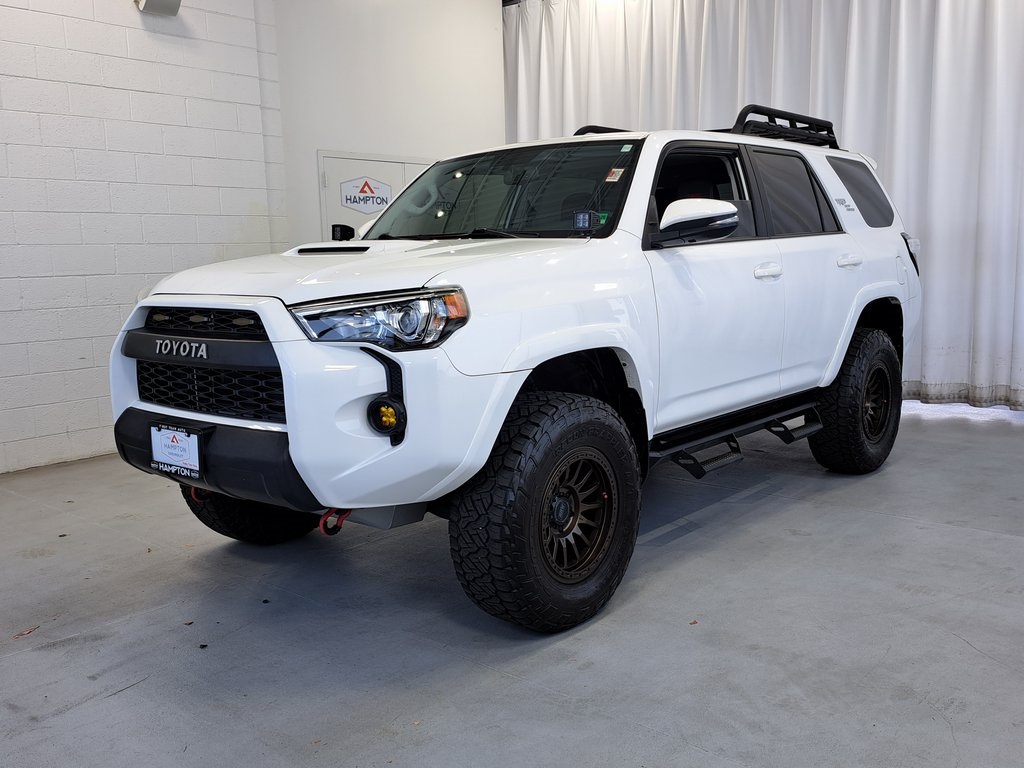 2019 Toyota 4Runner TRD Off-Road Premium photo 2