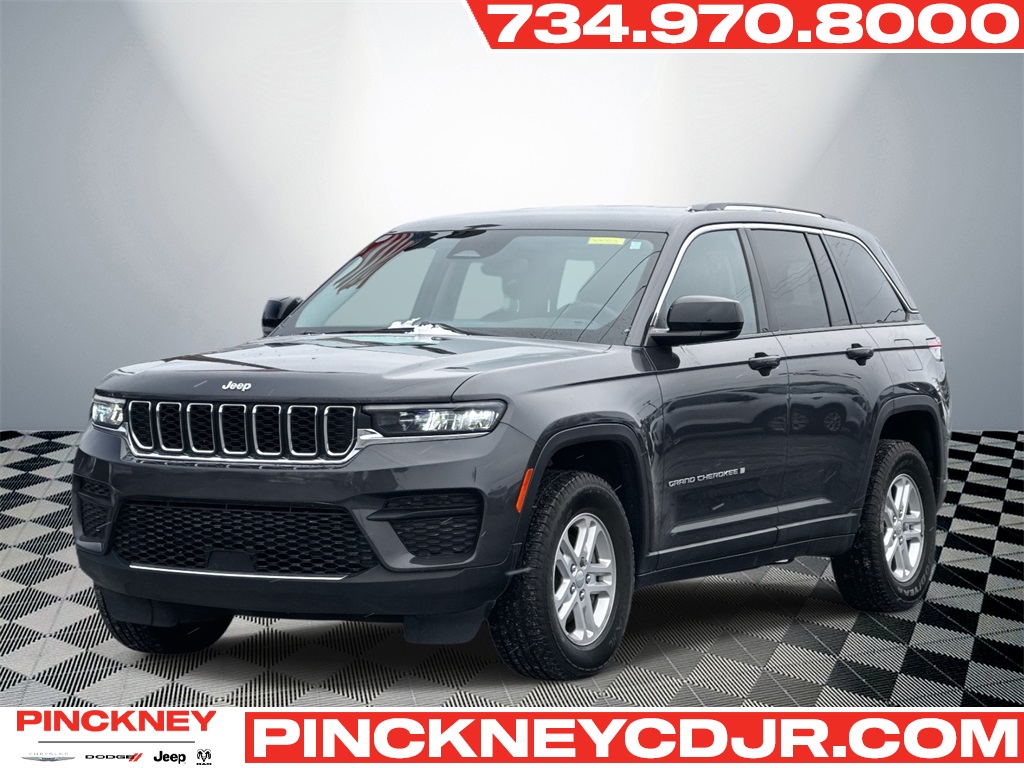 2022 Jeep Grand Cherokee Laredo's photo