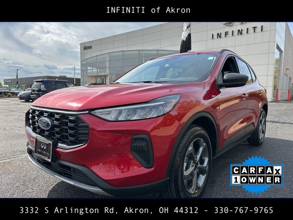 2025 Ford Escape ST-Line's photo