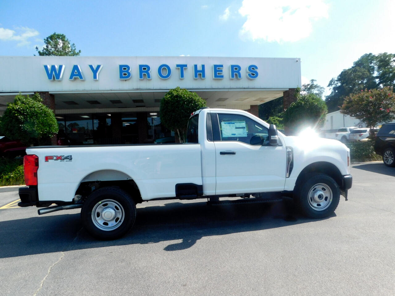 2026 Ford F-350 Super Duty XL's photo