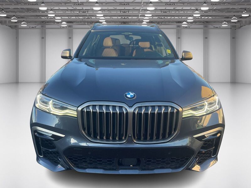 2021 Bmw X7 M50i photo 2