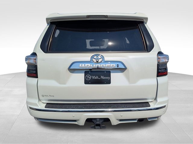 2022 Toyota 4Runner Limited photo 2