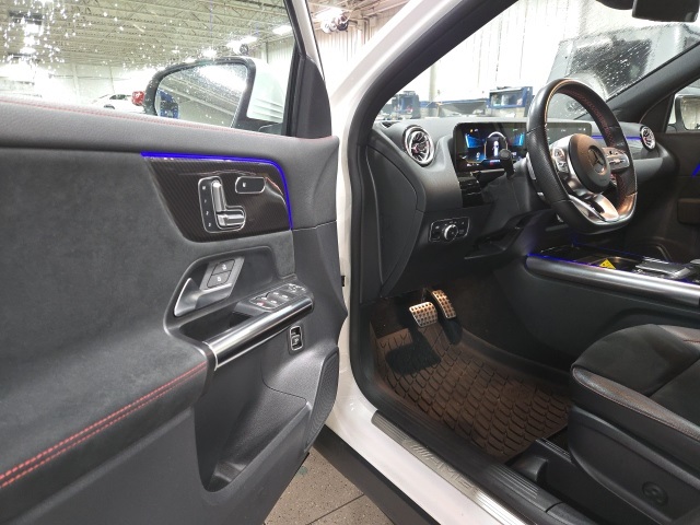 2022 Mercedes Benz GLA 35 AMG 4MATIC photo 3