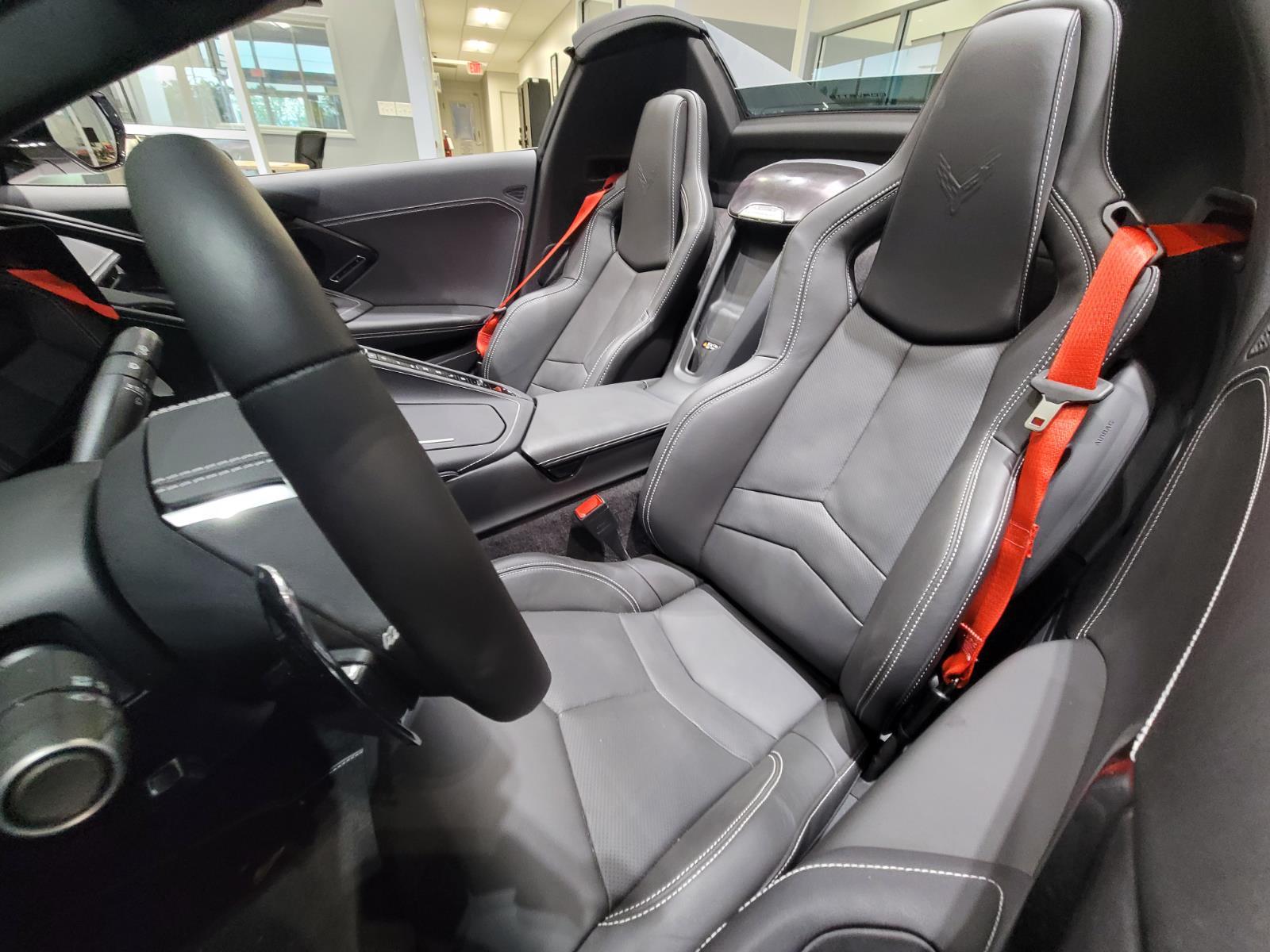 2025 Chevrolet Corvette Stingray 2LT photo 16