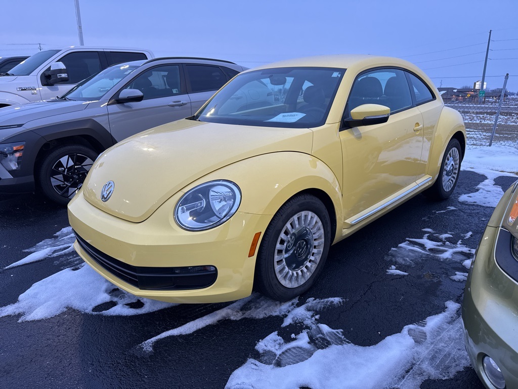 2013 Volkswagen Beetle 2.5's photo