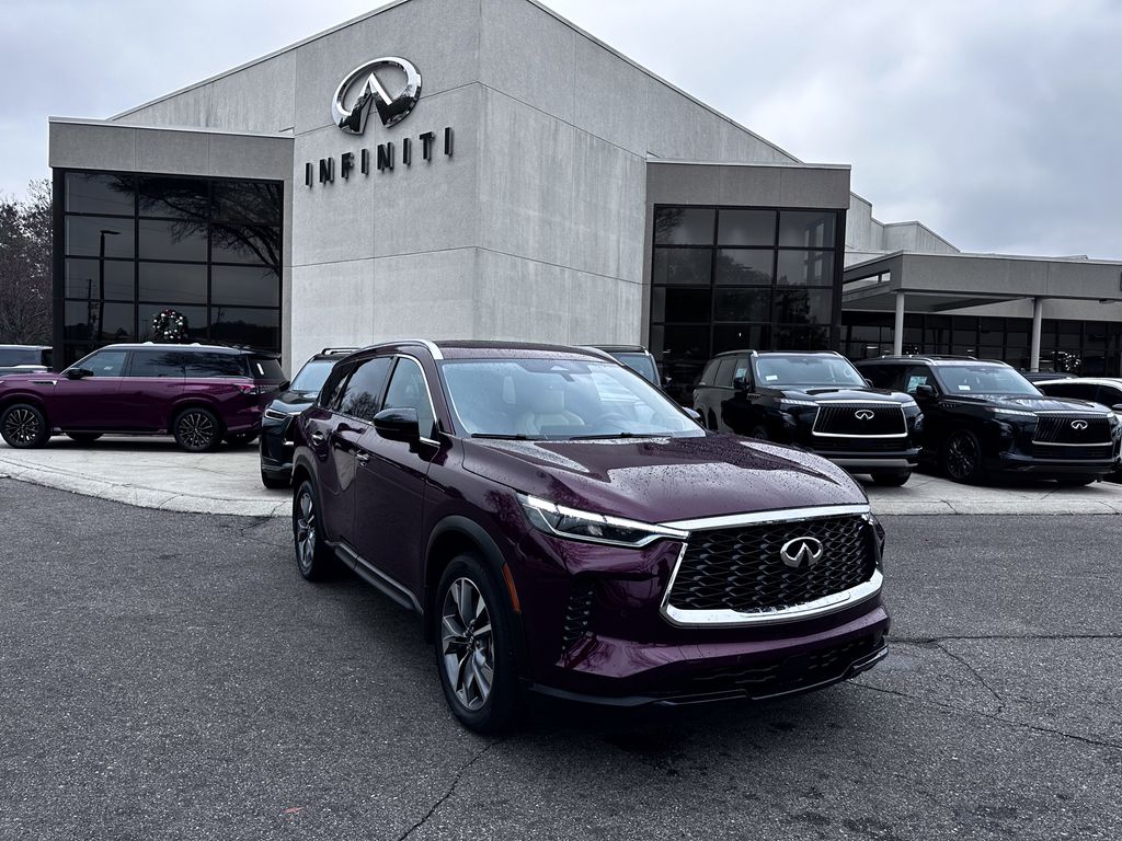 2025 INFINITI QX60 LUXE's photo