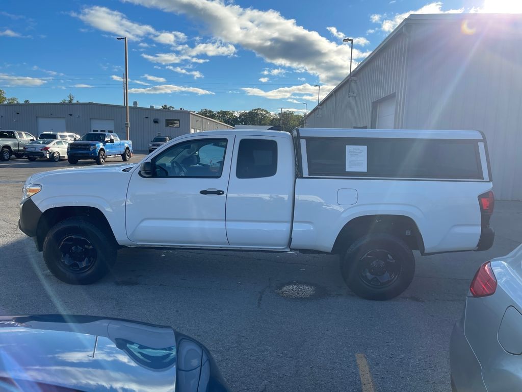 2021 Toyota Tacoma SR Access Cab photo 2
