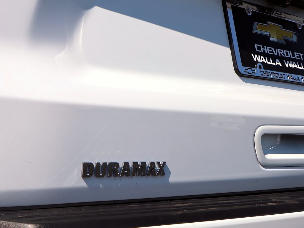 2024 Chevrolet Suburban 1500 LS photo 27
