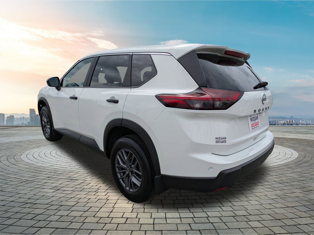 2026 Nissan Rogue S photo 4