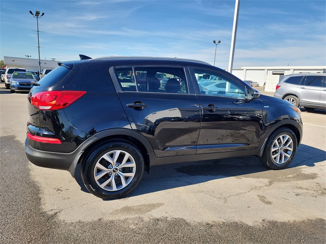 2015 Kia Sportage LX photo 2