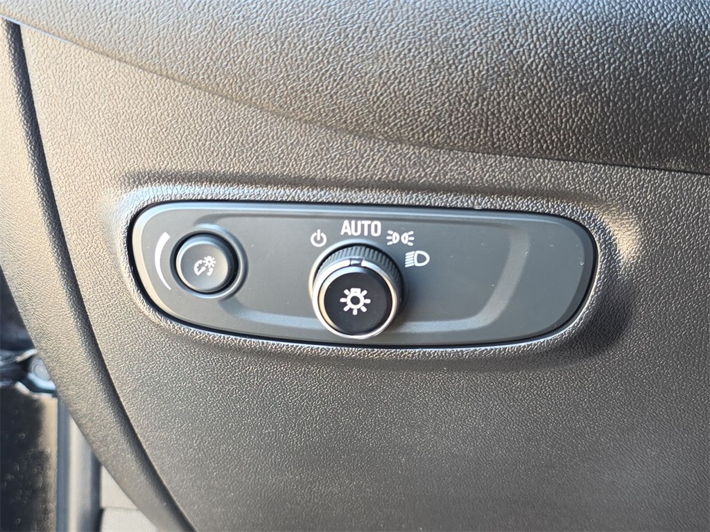 2023 Chevrolet Equinox LT photo 18
