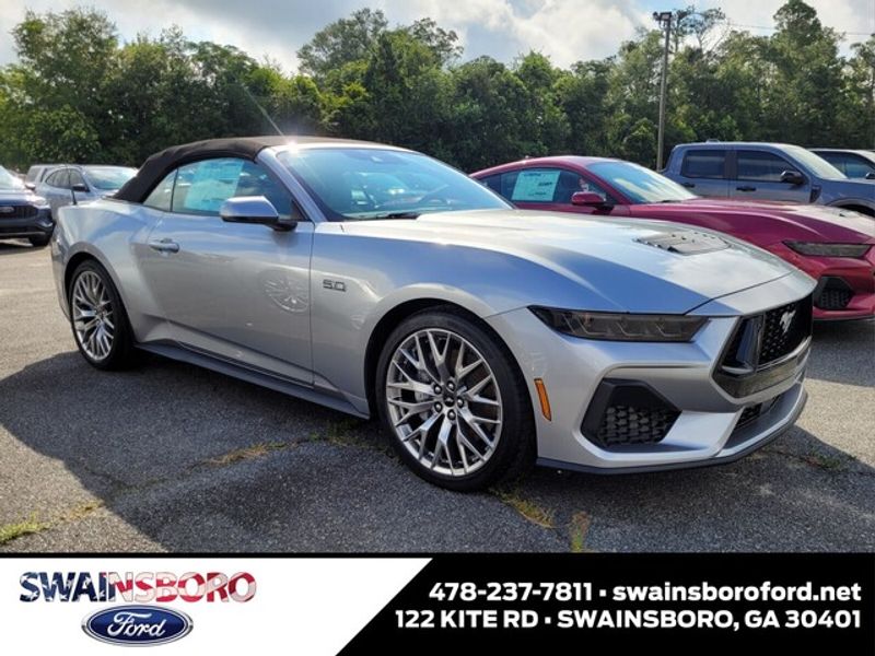 2025 Ford Mustang GT Premium's photo