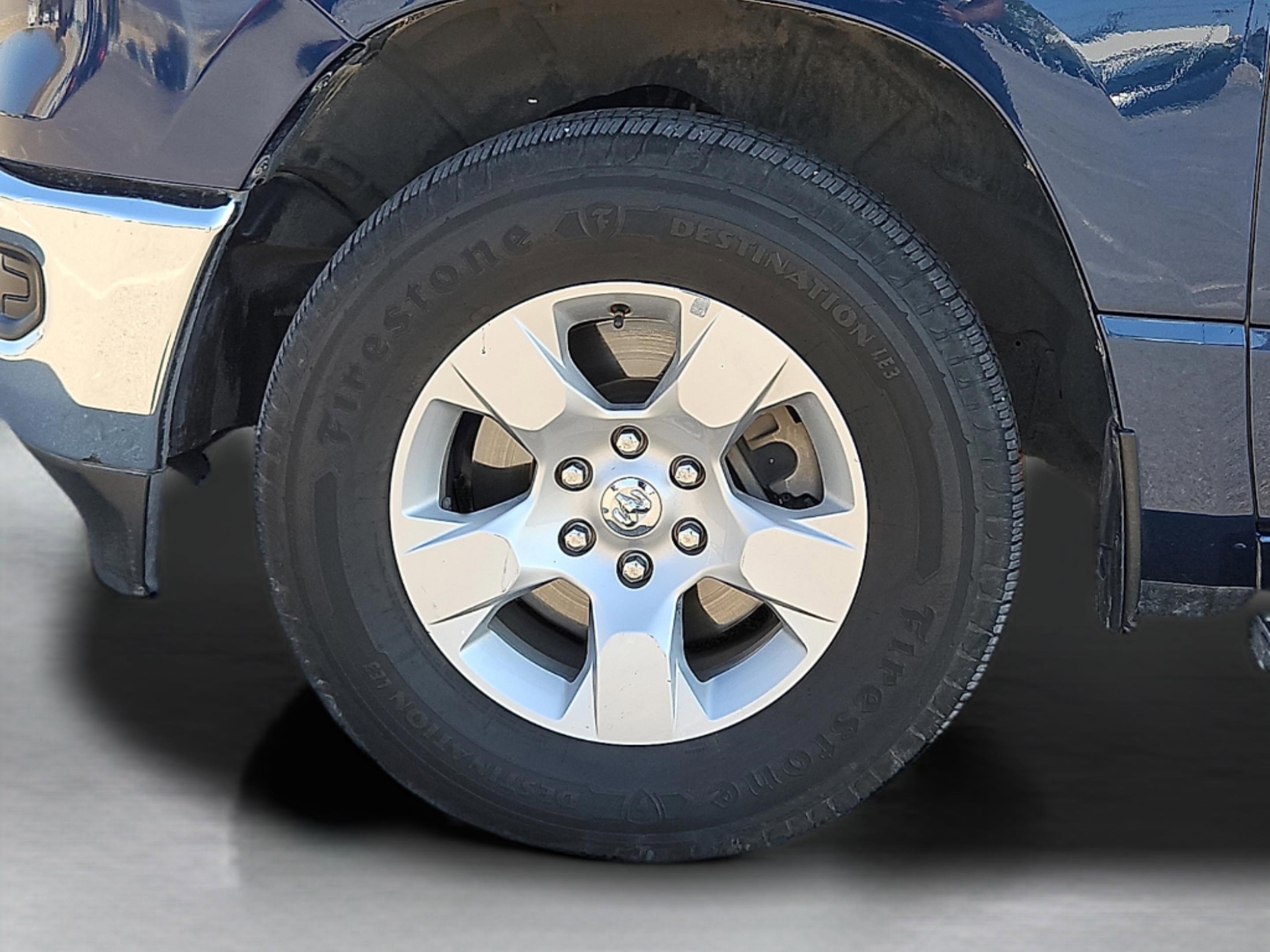 2022 Ram 1500 photo 7