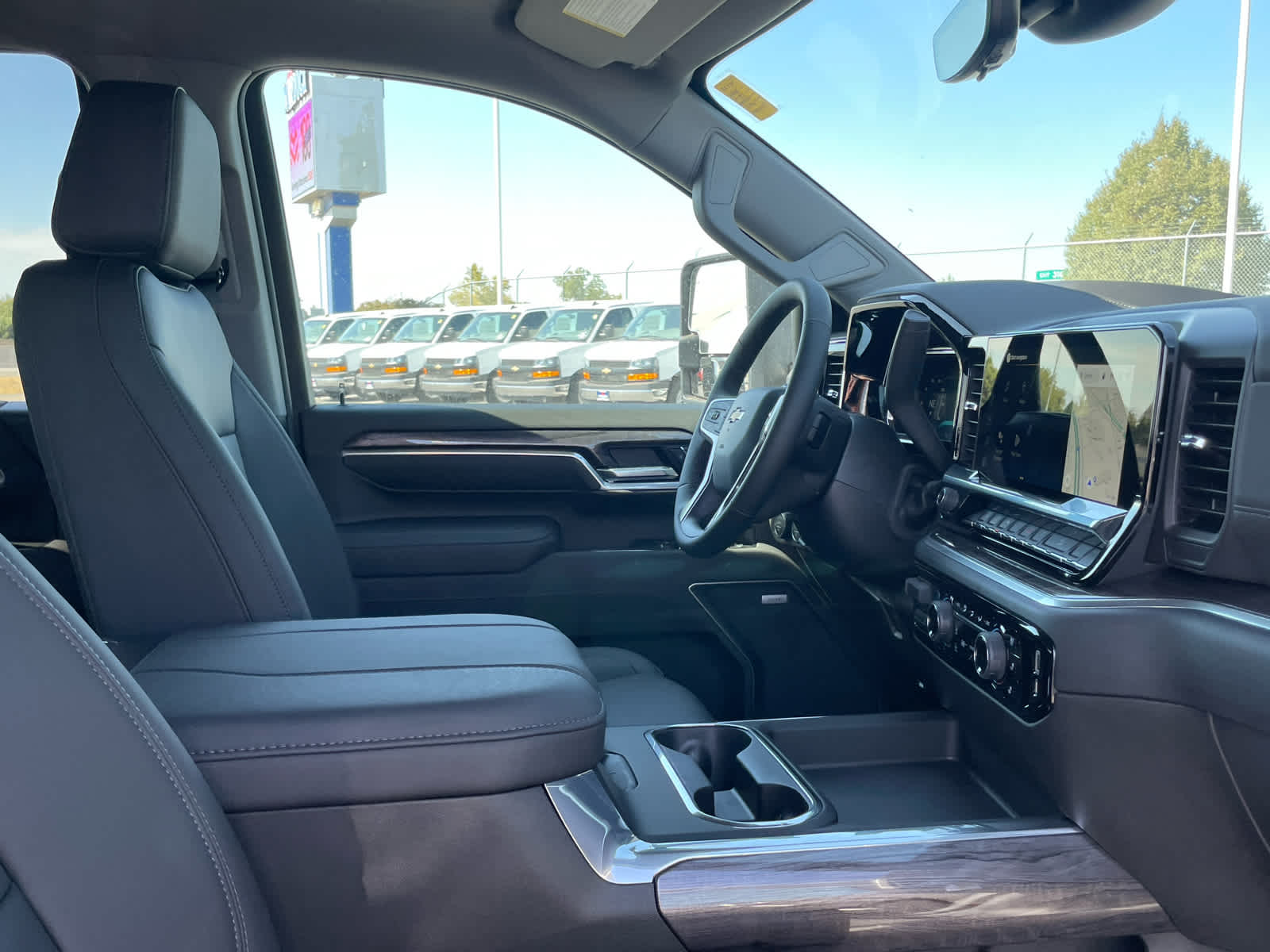 2026 Chevrolet Silverado 3500HD LTZ photo 35